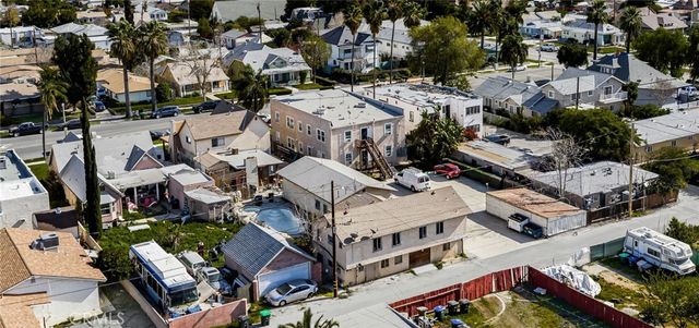 1077 N La Cadena, Colton, CA 92324