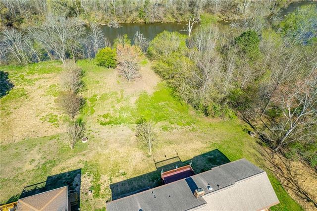 519 Riverside Drive, Burlington, NC 27215