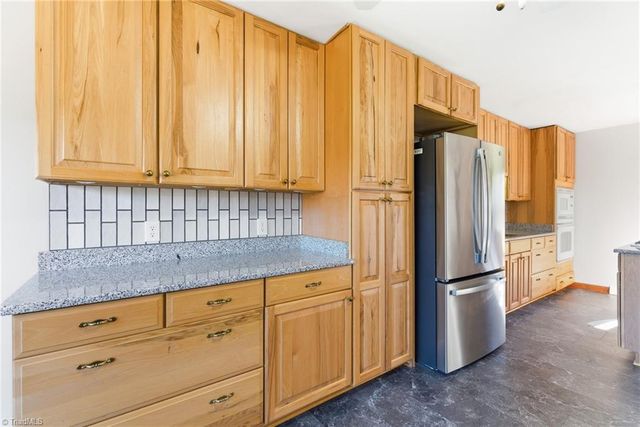 519 Riverside Drive, Burlington, NC 27215