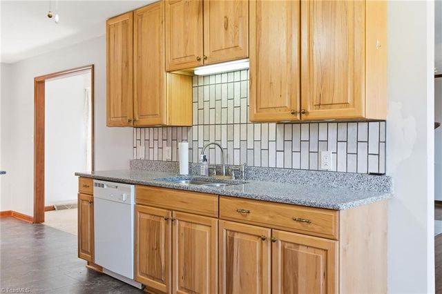 519 Riverside Drive, Burlington, NC 27215