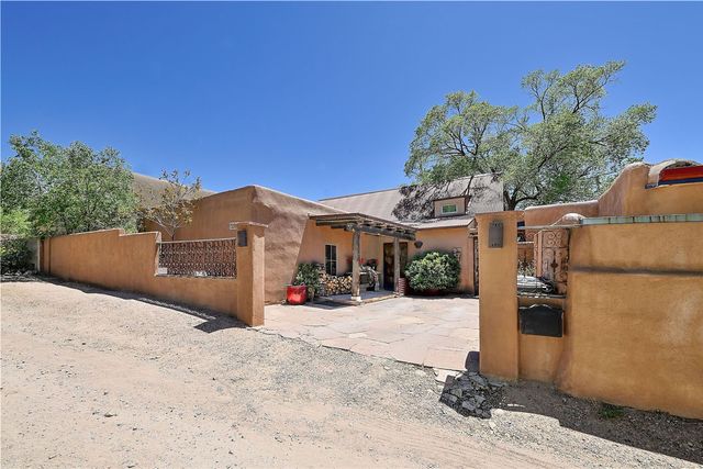 227 Rodriguez, Santa Fe, NM 87501