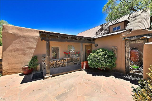 227 Rodriguez, Santa Fe, NM 87501
