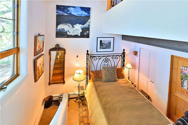 227 Rodriguez, Santa Fe, NM 87501