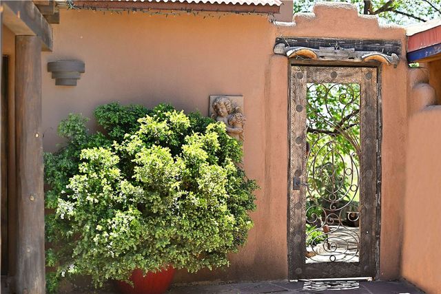 227 Rodriguez, Santa Fe, NM 87501