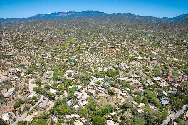 227 Rodriguez, Santa Fe, NM 87501