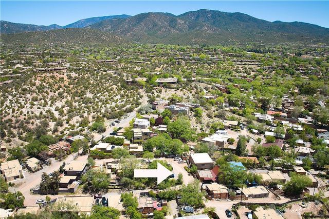 227 Rodriguez, Santa Fe, NM 87501