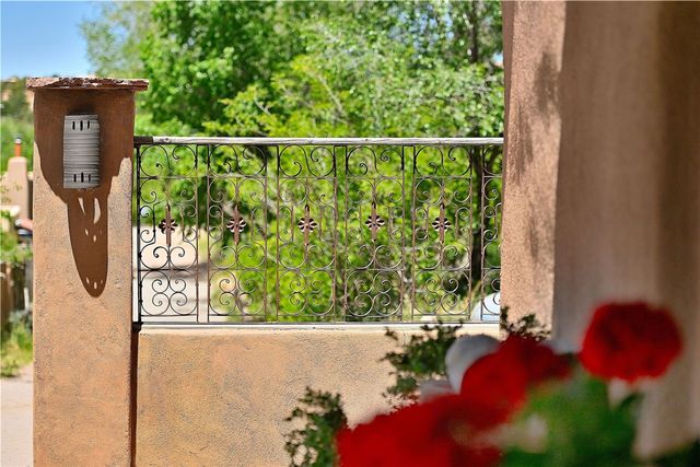 227 Rodriguez, Santa Fe, NM 87501