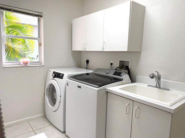 9392 Cascade Court, Boynton Beach, FL 33437