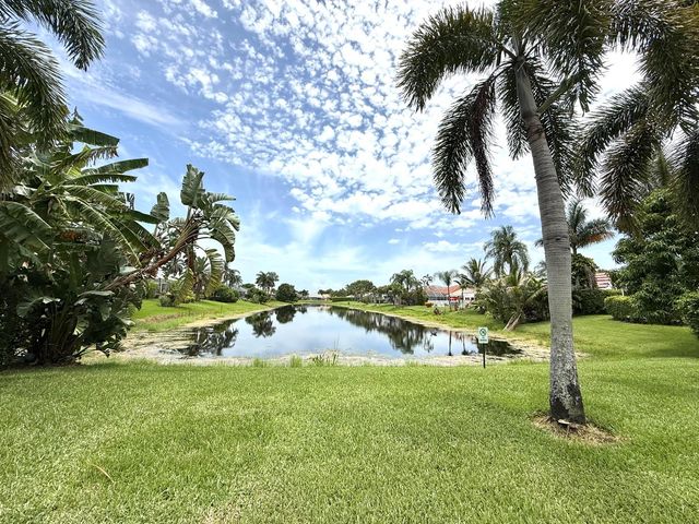 9392 Cascade Court, Boynton Beach, FL 33437