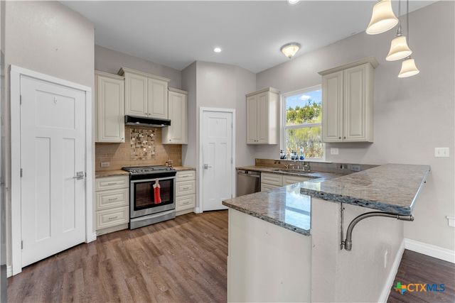 494 Cedar Mountain Drive, Marble Falls, TX 78654