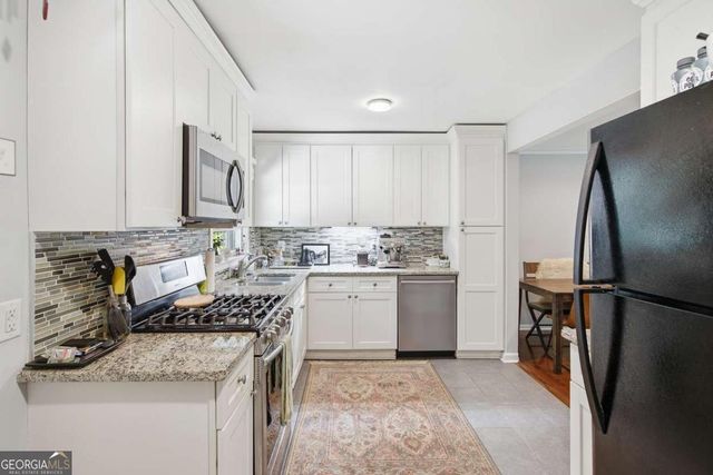 2728 Rollingwood Lane SE, Atlanta, GA 30316