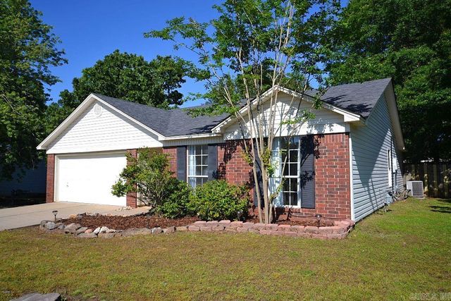 50 Meadow Ridge Loop, Maumelle, AR 72113