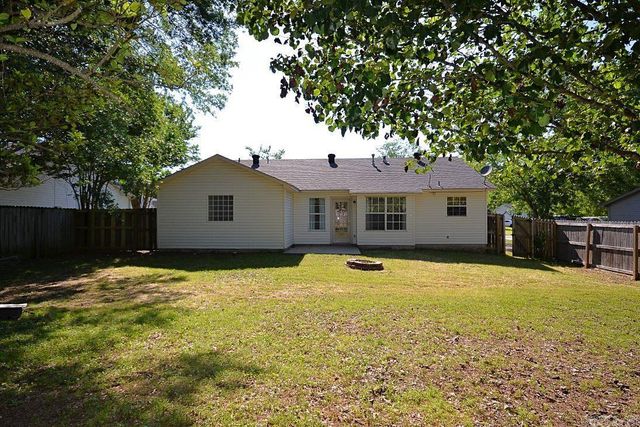 50 Meadow Ridge Loop, Maumelle, AR 72113
