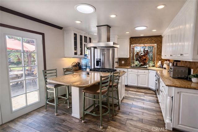 23352 El Perro, Lake Forest, CA 92630