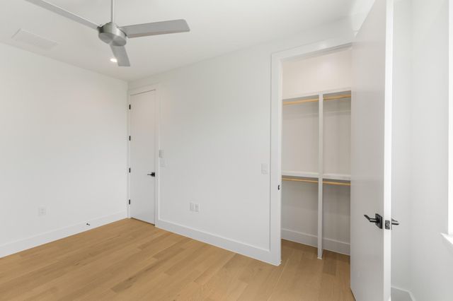 943 E 52nd ST, Austin, TX 78751