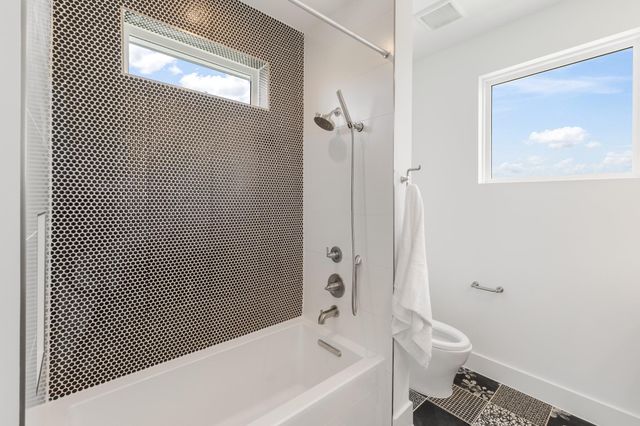 943 E 52nd ST, Austin, TX 78751