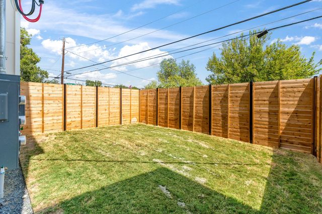 943 E 52nd ST, Austin, TX 78751