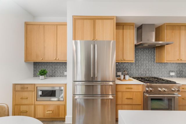 943 E 52nd ST, Austin, TX 78751