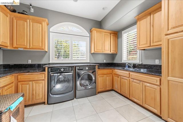 44969 Vista Del Sol, Fremont, CA 94539