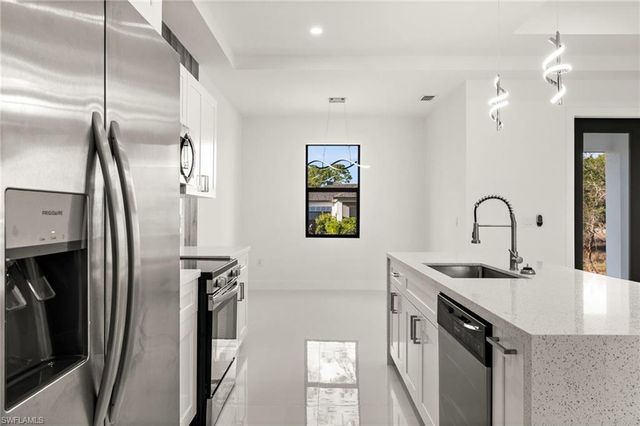 1151 Ebert ST E, Lehigh Acres, FL 33974