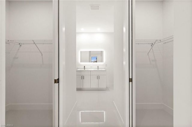 1151 Ebert ST E, Lehigh Acres, FL 33974