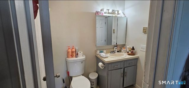 315 Congress Avenue B, Waterbury, CT 06708