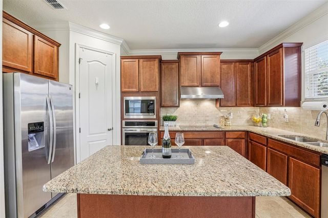 10151 YONAOMI CIRCLE, Clermont, FL 34711