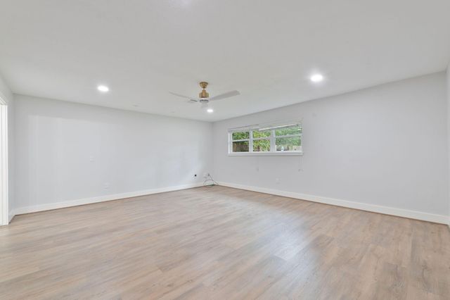 11707 Fawnview Drive, Houston, TX 77070