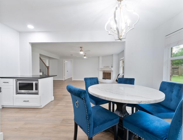 11707 Fawnview Drive, Houston, TX 77070