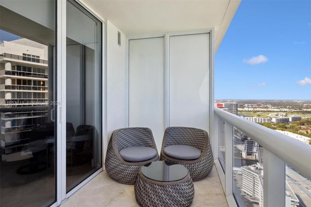 1830 S Ocean Dr 4211, Hallandale Beach, FL 33009