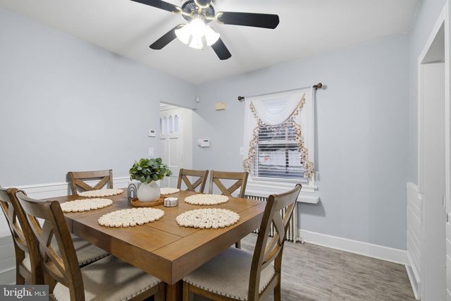 1950 OXFORD DR, Allentown, PA 18103