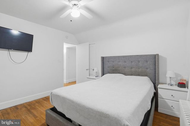 1950 OXFORD DR, Allentown, PA 18103