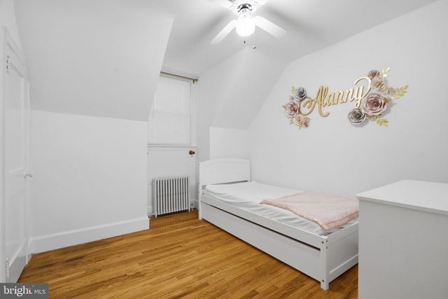 1950 OXFORD DR, Allentown, PA 18103