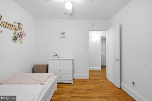 1950 OXFORD DR, Allentown, PA 18103