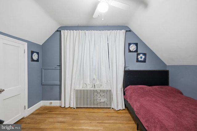 1950 OXFORD DR, Allentown, PA 18103