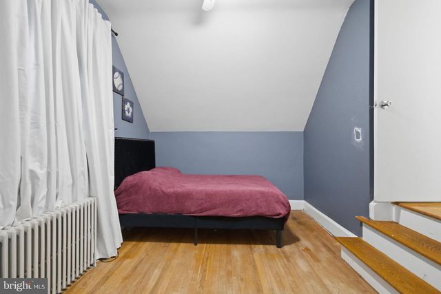 1950 OXFORD DR, Allentown, PA 18103