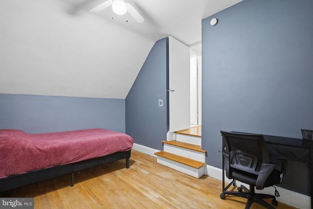 1950 OXFORD DR, Allentown, PA 18103