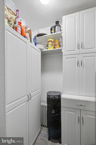 1950 OXFORD DR, Allentown, PA 18103