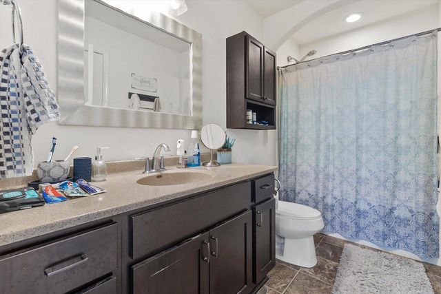 320 W Hunt AVENUE, Twin Lakes, WI 53181