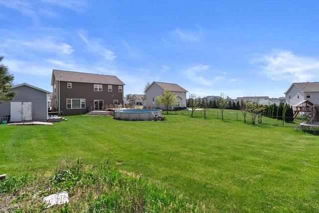320 W Hunt AVENUE, Twin Lakes, WI 53181