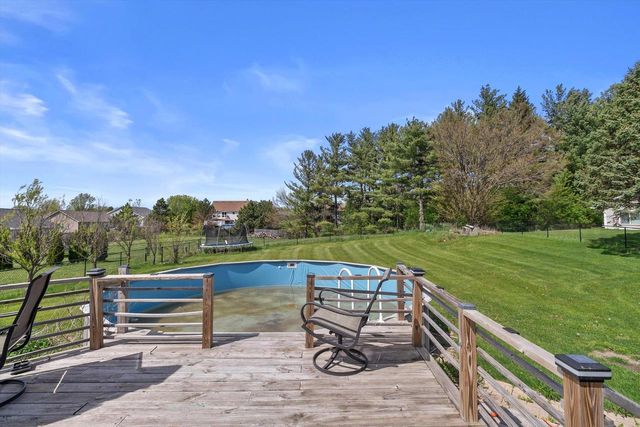320 W Hunt AVENUE, Twin Lakes, WI 53181