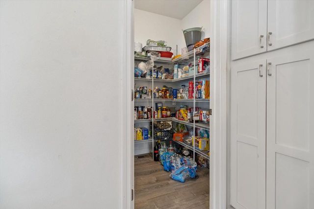 320 W Hunt AVENUE, Twin Lakes, WI 53181