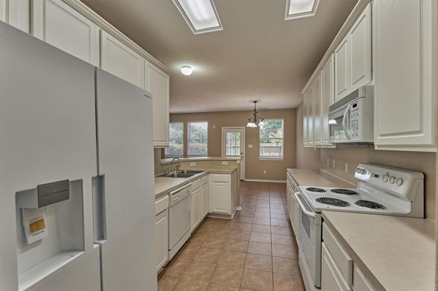 106 E Stedhill Loop, The Woodlands, TX 77384