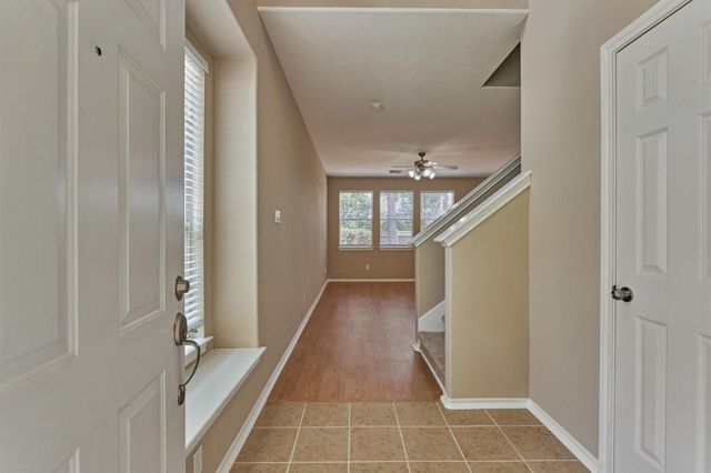 106 E Stedhill Loop, The Woodlands, TX 77384