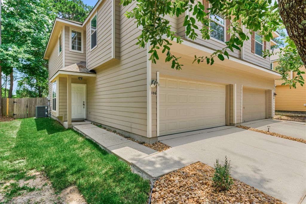 106 E Stedhill Loop, The Woodlands, TX 77384