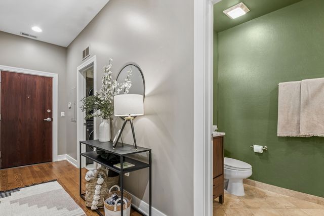 1937 W DIVERSEY Parkway 3D, Chicago, IL 60614