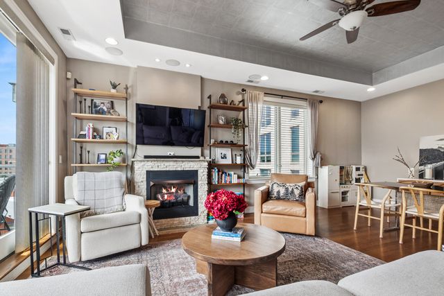 1937 W DIVERSEY Parkway 3D, Chicago, IL 60614