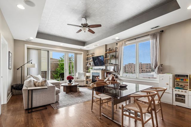 1937 W DIVERSEY Parkway 3D, Chicago, IL 60614