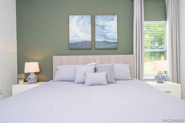 202 E Caldwell Drive, Dunnellon, FL 34434