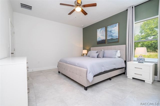 202 E Caldwell Drive, Dunnellon, FL 34434